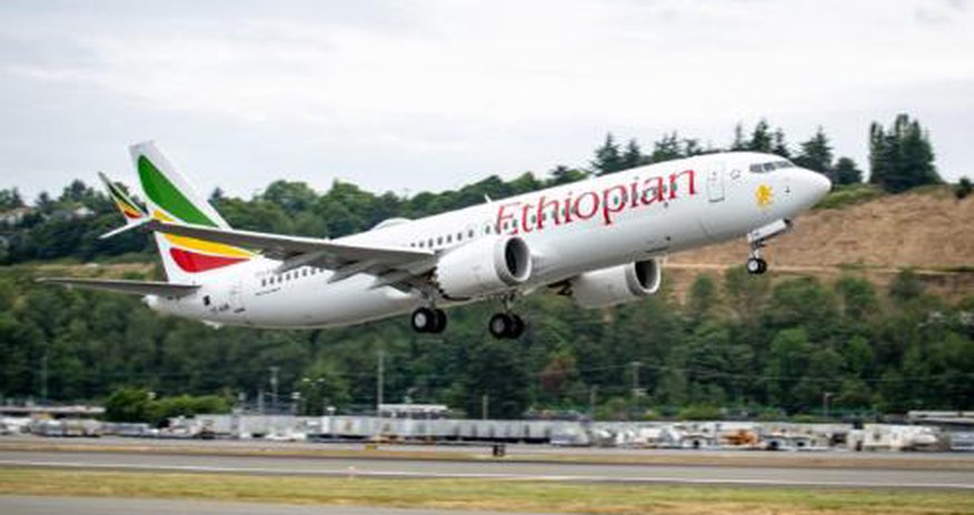 Təyyarə havada çatladı – dünyada 50 təyyarənin uçuşu ləğv edildi Təyyarə havada çatladı – dünyada 50 təyyarənin uçuşu ləğv edildi