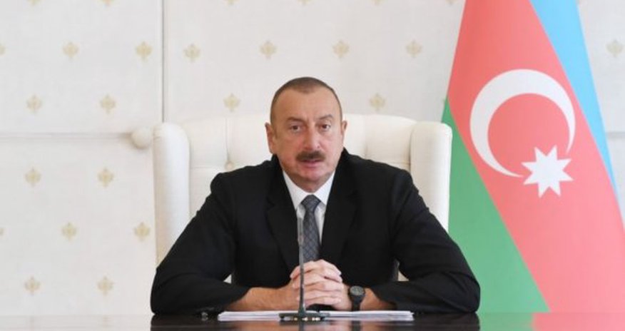 Ильхам Алиев обратился к журналистам: «Порой о недопустимых ситуациях я узнаю из прессы» Ильхам Алиев обратился к журналистам: «Порой о недопустимых ситуациях я узнаю из прессы»