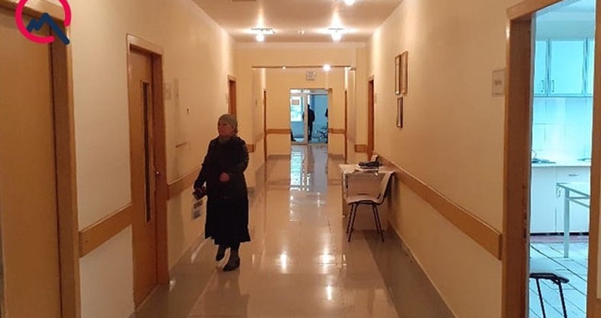 SON DƏQİQƏ! Qobustanda avtobus aşdı - 2 ölü, 6 yaralı - FOTO SON DƏQİQƏ! Qobustanda avtobus aşdı - 2 ölü, 6 yaralı - FOTO