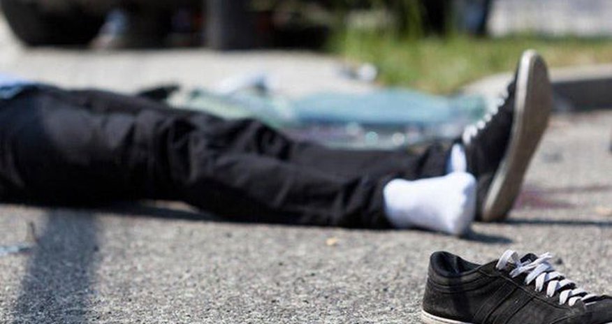 Bakıda 17 yaşlı tələbəni avtomobil vurub Bakıda 17 yaşlı tələbəni avtomobil vurub
