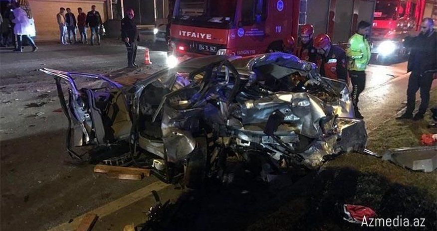 DƏHŞƏTLİ QƏZA: Ana, ata və 7 aylıq körpə can verdi - FOTOLAR DƏHŞƏTLİ QƏZA: Ana, ata və 7 aylıq körpə can verdi - FOTOLAR