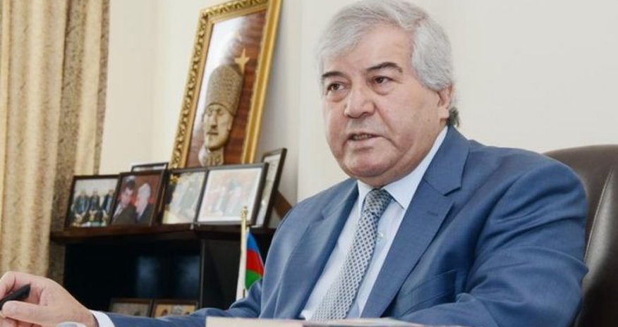 Sabir Rüstəmxanlı qardaşının həbsindən danışdı Sabir Rüstəmxanlı qardaşının həbsindən danışdı