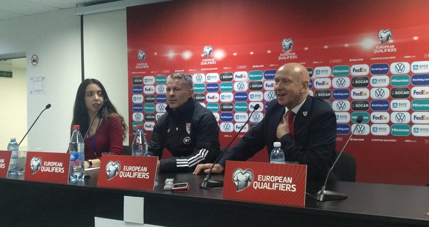 UEFA nümayəndəsi azərbaycanlı tərcüməçini konfransdan çıxardı - VİDEO UEFA nümayəndəsi azərbaycanlı tərcüməçini konfransdan çıxardı - VİDEO