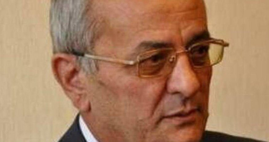 İsgəndər Həmidov siyasətdən getdi İsgəndər Həmidov siyasətdən getdi