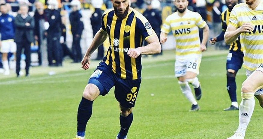 Türkiyədə itdiyi iddia olunan futbolçu üzə çıxıb Türkiyədə itdiyi iddia olunan futbolçu üzə çıxıb