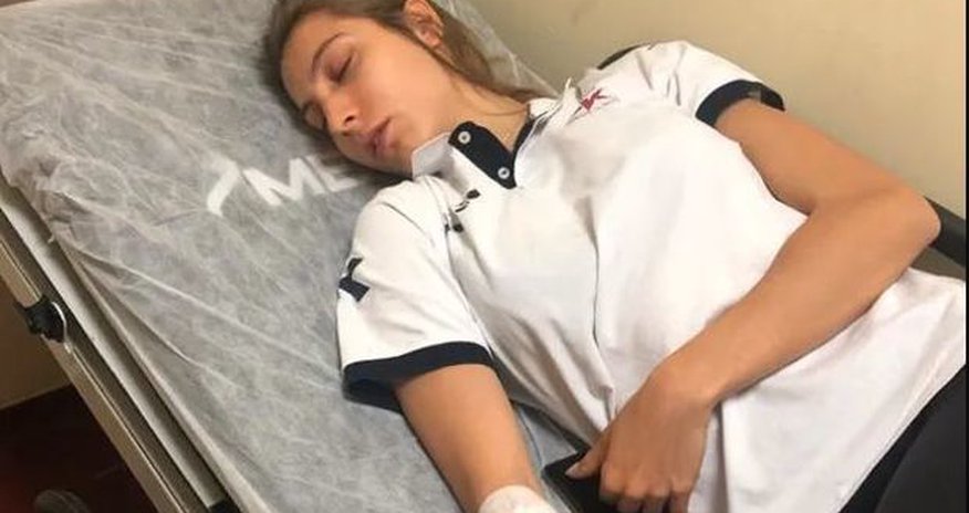 Daha bir zəhərlənmə faktı: 10 voleybolçu xəstəxanaya aparıldı - FOTO Daha bir zəhərlənmə faktı: 10 voleybolçu xəstəxanaya aparıldı - FOTO