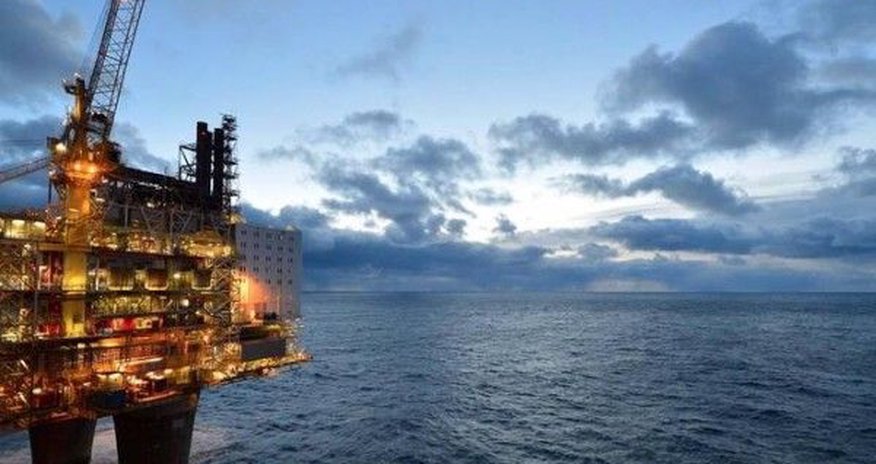 SOCAR işçilərini təxliyyəyə başladı - axşama qədər... SOCAR işçilərini təxliyyəyə başladı - axşama qədər...