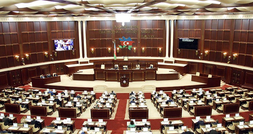 Parlament qəbul etdi: övladlığa götürmə prosesi 3 mərhələdə aparılacaq Parlament qəbul etdi: övladlığa götürmə prosesi 3 mərhələdə aparılacaq
