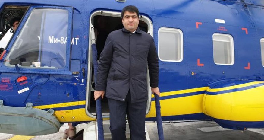 YAP-ın gənclər təşkilatının sədri seçicilərlə görüşə helikopterlə gəldi — FOTO YAP-ın gənclər təşkilatının sədri seçicilərlə görüşə helikopterlə gəldi — FOTO
