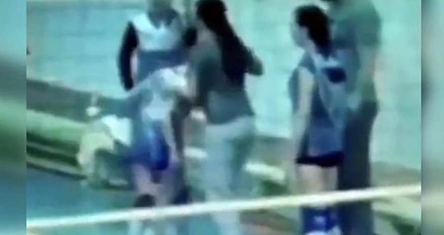 Məşqçi idmançıları döydü – ANBAAN VİDEO Məşqçi idmançıları döydü – ANBAAN VİDEO