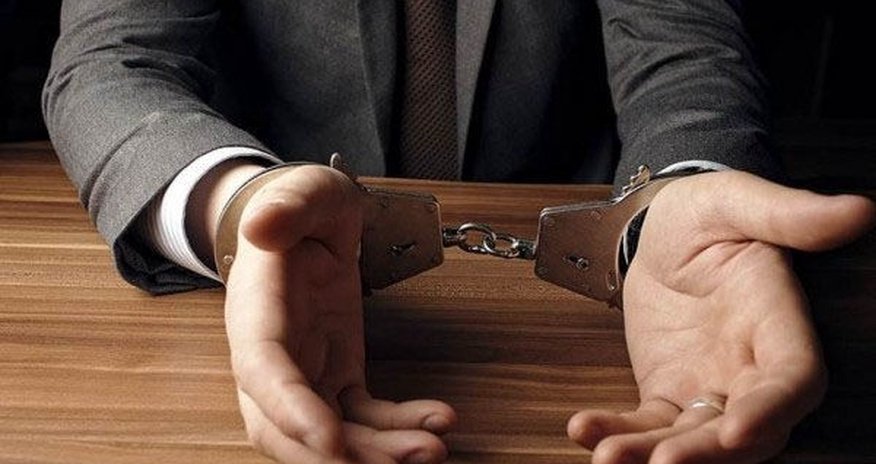Azərbaycanda daha bir məmur HƏBS EDİLDİ Azərbaycanda daha bir məmur HƏBS EDİLDİ