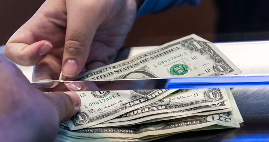Dolların sabahkı məzənnəsi açıqlanıb Dolların sabahkı məzənnəsi açıqlanıb