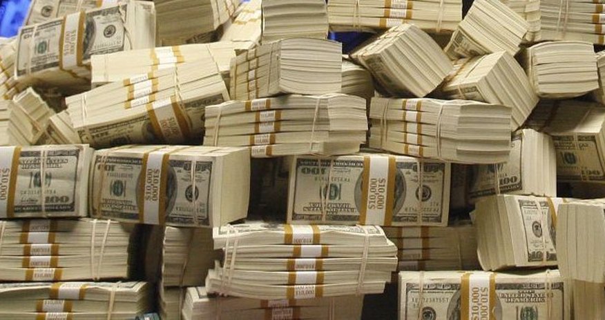 511 milyon dolları götürüb qaçan dələduzu ələ keçirmək üçün camaat xəfiyyə tutub 511 milyon dolları götürüb qaçan dələduzu ələ keçirmək üçün camaat xəfiyyə tutub