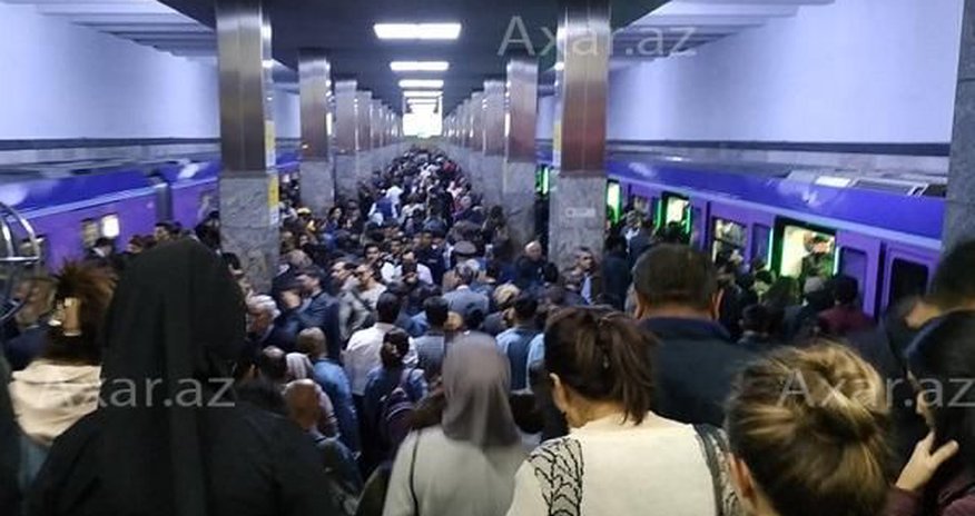 Bakı metrosunda qatarda nasazlıq baş verib - RƏSMİ AÇIQLAMA Bakı metrosunda qatarda nasazlıq baş verib - RƏSMİ AÇIQLAMA