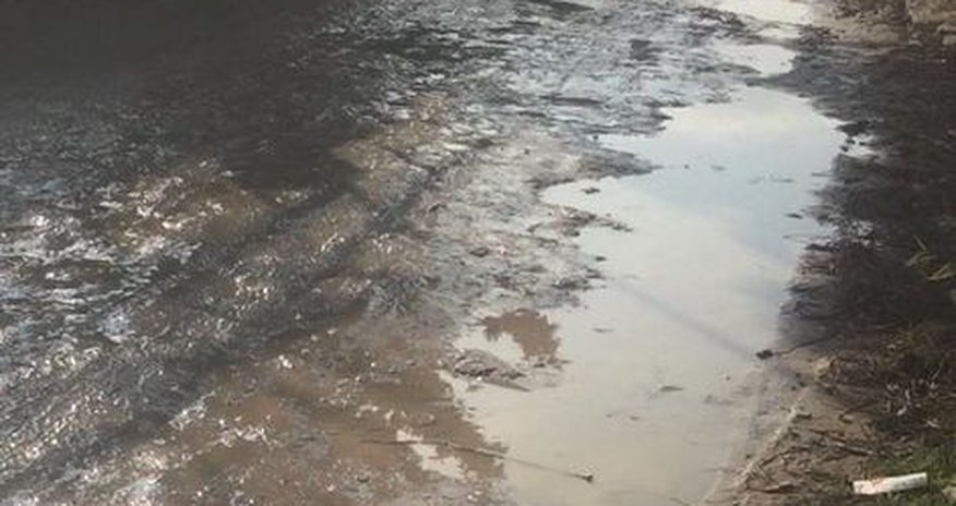 İcra Hakimiyyəti Qaraçuxurun acınacaqlı yolları ilə bağlı suallara cavabdan qaçır İcra Hakimiyyəti Qaraçuxurun acınacaqlı yolları ilə bağlı suallara cavabdan qaçır