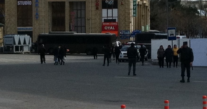 Полиция заняла потенциальные места проведения митинга Полиция заняла потенциальные места проведения митинга