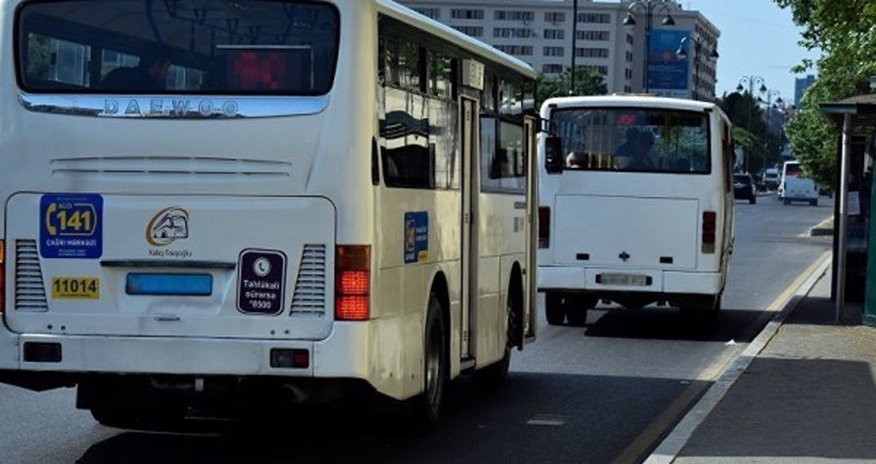 Bakıda bu sərnişin avtobuslarının hərəkəti çətinləşdi Bakıda bu sərnişin avtobuslarının hərəkəti çətinləşdi