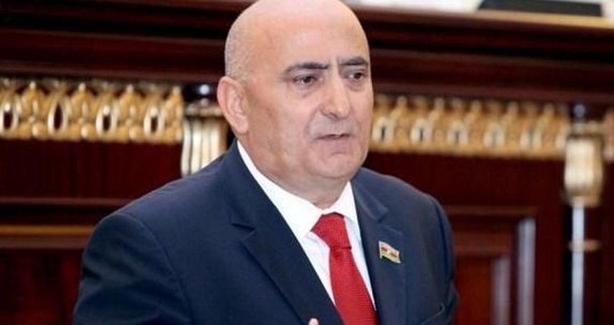 Məzahir Pənahov: "Dairə sədrinin Musa Qasımlının bacanağı olduğunu bilsəydik..." Məzahir Pənahov: "Dairə sədrinin Musa Qasımlının bacanağı olduğunu bilsəydik..."
