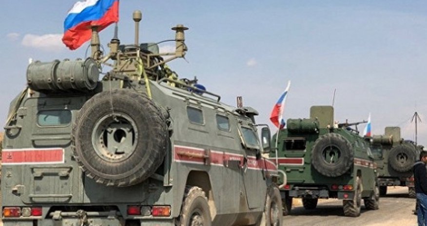 В Сирии американцы преградили путь российским военным ВИДЕО В Сирии американцы преградили путь российским военным ВИДЕО