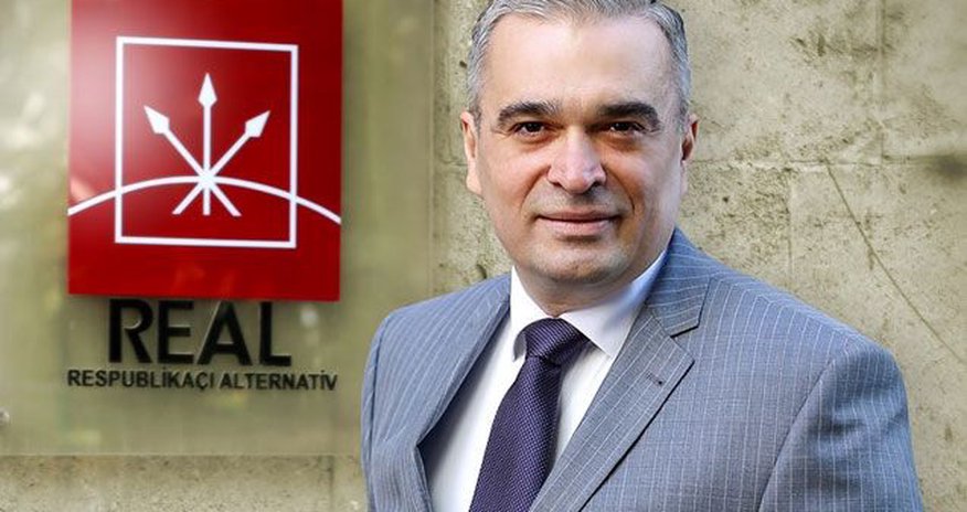 İlqar Məmmədov Prezident Administrasiyasının şöbə müdiri ilə görüşdü İlqar Məmmədov Prezident Administrasiyasının şöbə müdiri ilə görüşdü