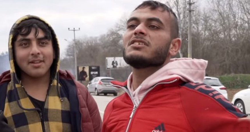 Suriyalı gənclərin Türkiyə əleyhinə sözləri qəzəb yaratdı - VİDEO Suriyalı gənclərin Türkiyə əleyhinə sözləri qəzəb yaratdı - VİDEO