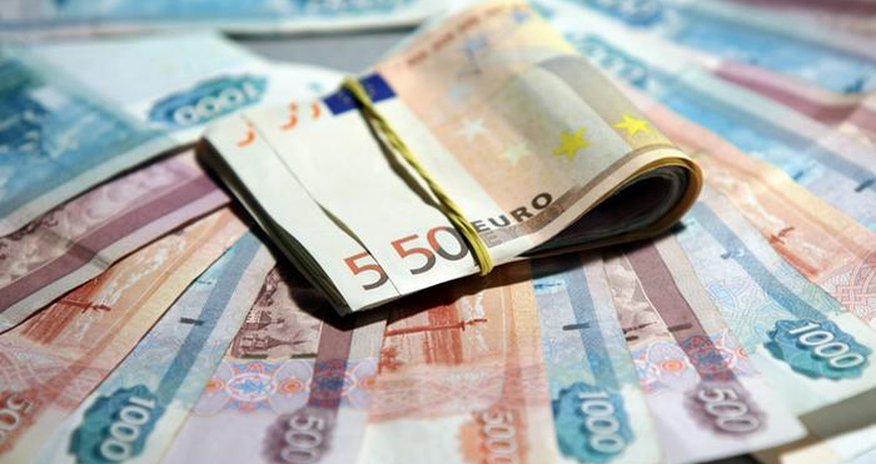 В Кыргызстане, России и Казахстане обсуждают переход на нацвалюты В Кыргызстане, России и Казахстане обсуждают переход на нацвалюты
