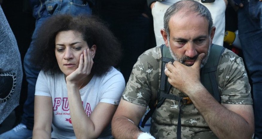 Koronavirusa yoluxan Paşinyan və arvadı Azərbaycan torpaqlarına keçdi Koronavirusa yoluxan Paşinyan və arvadı Azərbaycan torpaqlarına keçdi