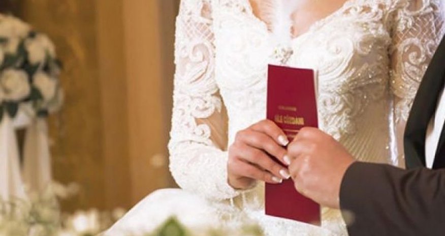 Koronavirusa görə nikah və boşanmaların dayandırılması təklif olundu Koronavirusa görə nikah və boşanmaların dayandırılması təklif olundu