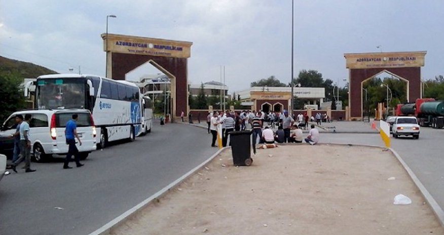 Azərbaycan və Gürcüstan arasında gediş-gəliş tam bağlandı Azərbaycan və Gürcüstan arasında gediş-gəliş tam bağlandı