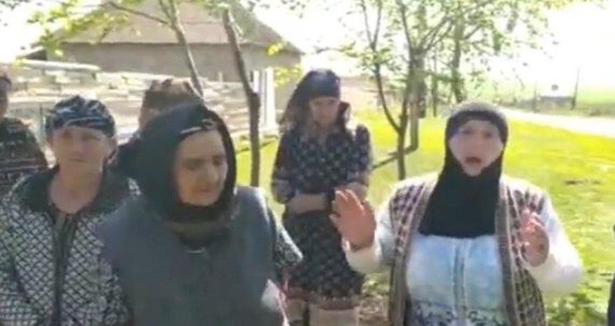 Ağsu rayonunda kənd sakinləri ayağa qalxdı – VİDEO Ağsu rayonunda kənd sakinləri ayağa qalxdı – VİDEO