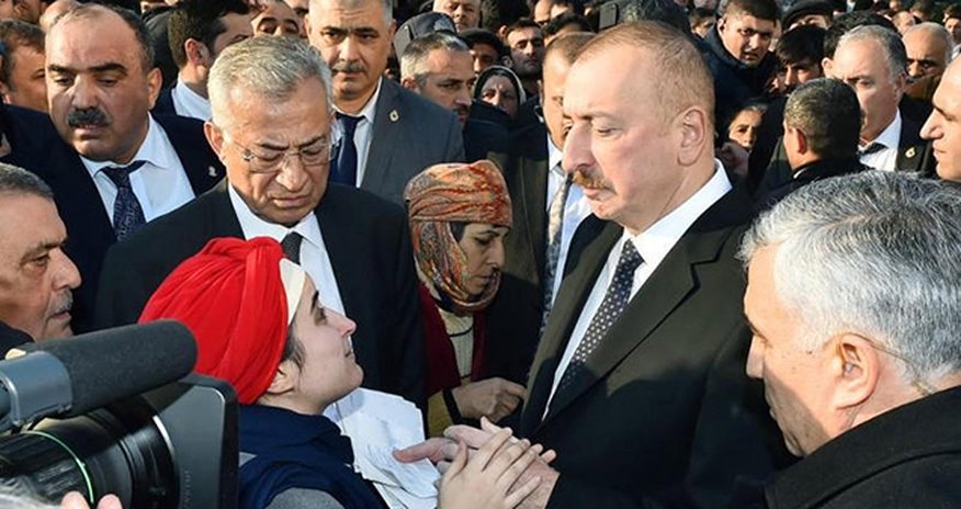 “Bu ağır günlərimdə hər an sizi arxamda hiss etdim” “Bu ağır günlərimdə hər an sizi arxamda hiss etdim”