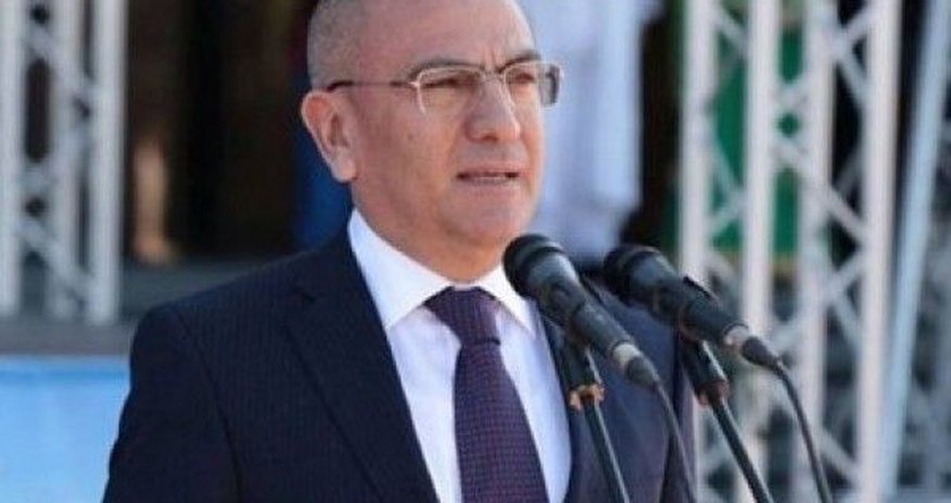 İcra başçısı iş adamını yazdığı statusa görə məhkəməyə verdi - FOTOLAR İcra başçısı iş adamını yazdığı statusa görə məhkəməyə verdi - FOTOLAR