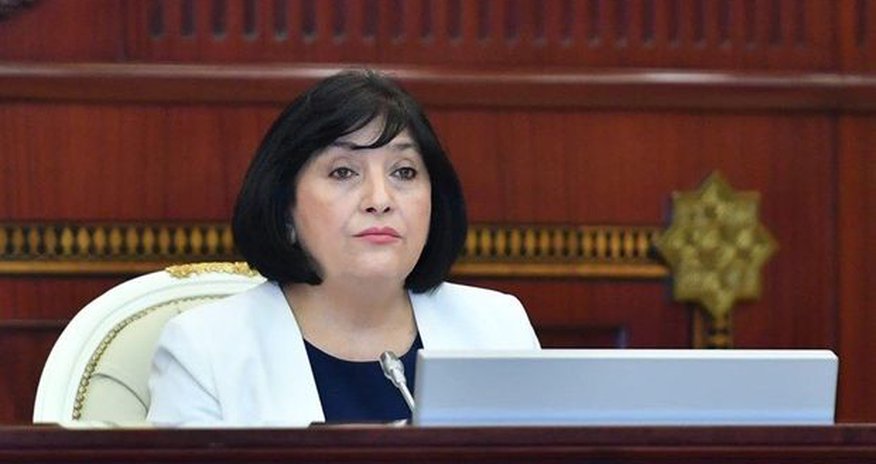 Spiker keçmiş deputatı təqaüdə göndərdi Spiker keçmiş deputatı təqaüdə göndərdi