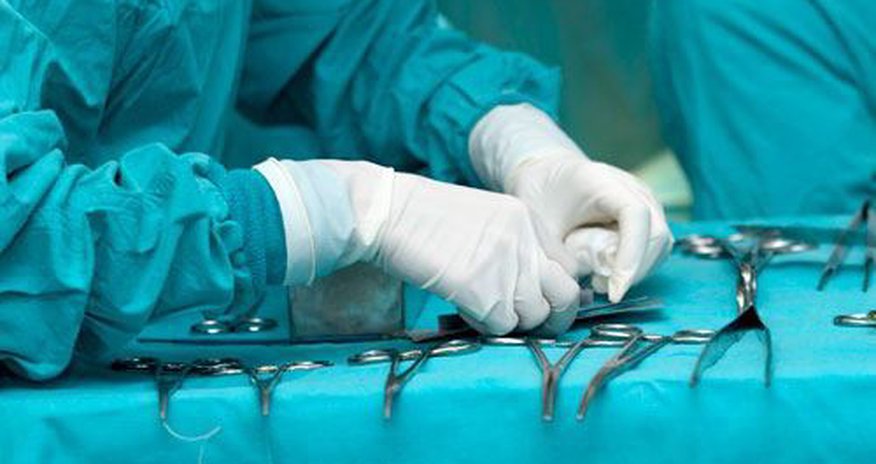 Bakıda 24 yaşlı qız 3-cü plastik əməliyyatda öldü Bakıda 24 yaşlı qız 3-cü plastik əməliyyatda öldü