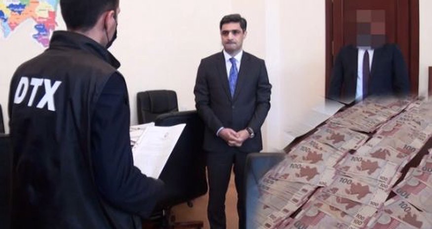 Nazir müavininin evindən çıxan pullar - FOTO Nazir müavininin evindən çıxan pullar - FOTO