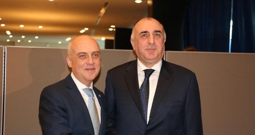 Elmar Məmmədyarov gürcüstalı həmkarı ilə danışdı Elmar Məmmədyarov gürcüstalı həmkarı ilə danışdı
