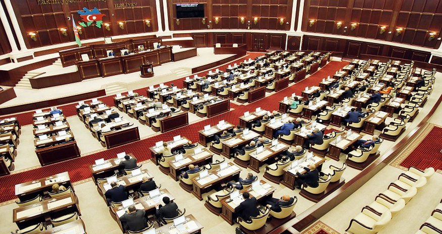 Milli Məclis deputatların maaşı ilə bağlı iddialara münasibət bildirib - MƏBLƏĞLƏR Milli Məclis deputatların maaşı ilə bağlı iddialara münasibət bildirib - MƏBLƏĞLƏR