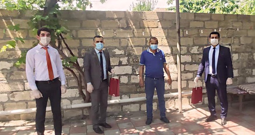 Unibank Tərtər sakininə bayram hədiyyəsi etdi Unibank Tərtər sakininə bayram hədiyyəsi etdi