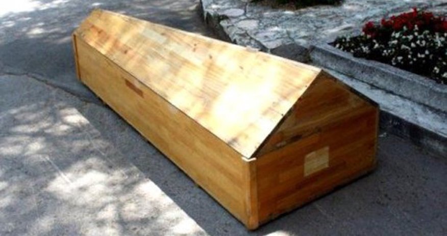 Koronavirusdan ölən şəxs “dirildi” Koronavirusdan ölən şəxs “dirildi”