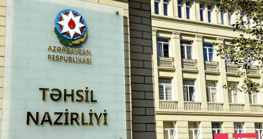 Bakıda bir sıra tələbə Təhsil Nazirliyinin qarşısında aksiya keçirməyə cəhd edib- CANLI VİDEO Bakıda bir sıra tələbə Təhsil Nazirliyinin qarşısında aksiya keçirməyə cəhd edib- CANLI VİDEO