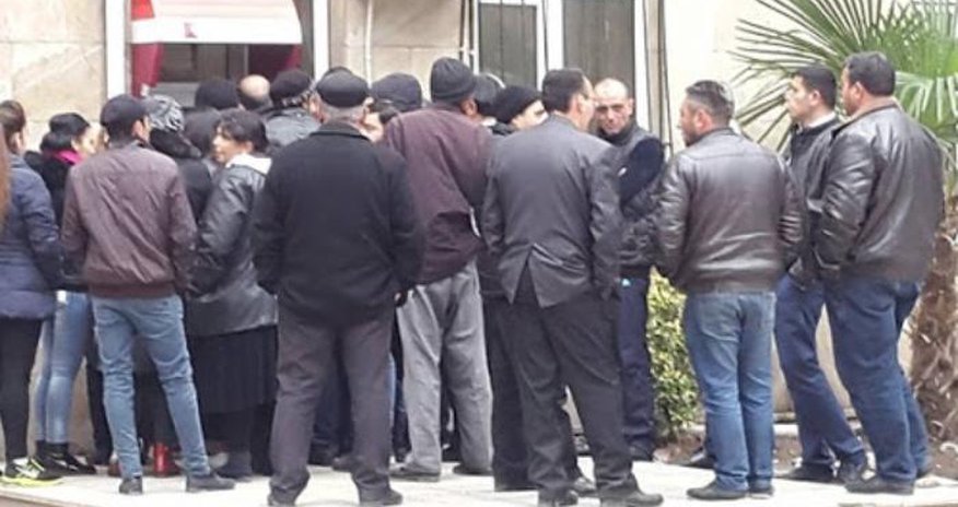 Azərbaycanda növbədə gözləmə qaydaları AÇIQLANDI Azərbaycanda növbədə gözləmə qaydaları AÇIQLANDI