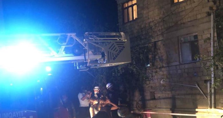 Sumqayıtda uçan binadan son xəbər - RƏSMİ Sumqayıtda uçan binadan son xəbər - RƏSMİ