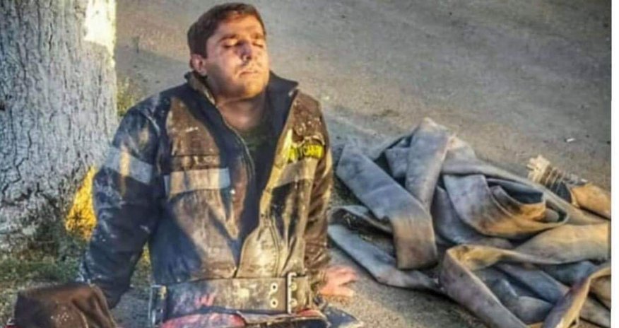 “Sobsan”dakı yanğını söndürən FHN əməkdaşlarından biri - GÜNÜN FOTOSU “Sobsan”dakı yanğını söndürən FHN əməkdaşlarından biri - GÜNÜN FOTOSU