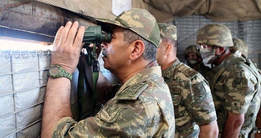 Azərbaycanlı generallar ön xətdə: Tapşırıqlar verildi - FOTO Azərbaycanlı generallar ön xətdə: Tapşırıqlar verildi - FOTO