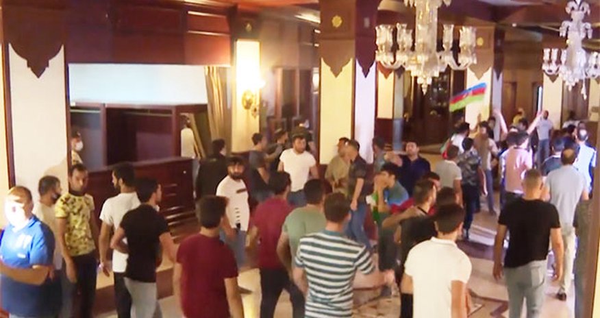 Bu gecə Bakıda baş verənlər - VİDEO Bu gecə Bakıda baş verənlər - VİDEO