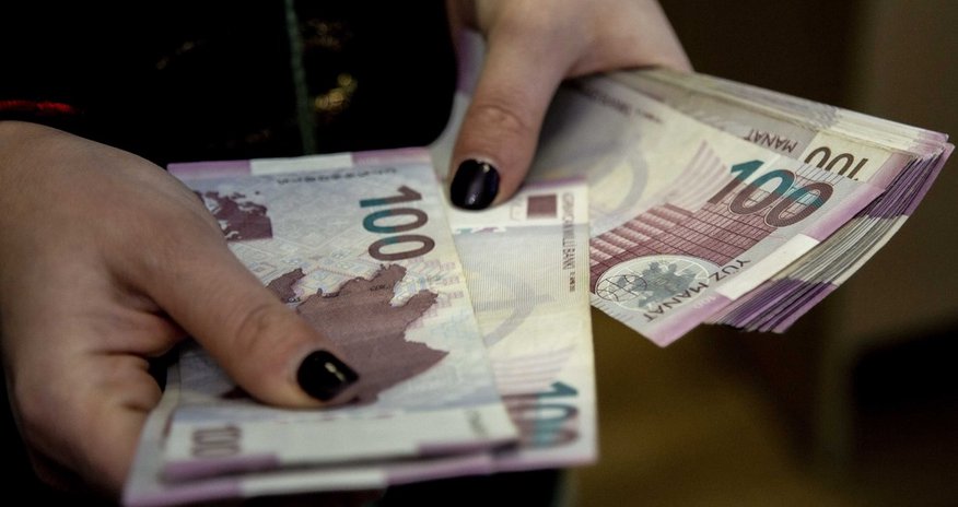 Bakıda qadın 30 nəfəri aldadaraq pulunu aldı Bakıda qadın 30 nəfəri aldadaraq pulunu aldı