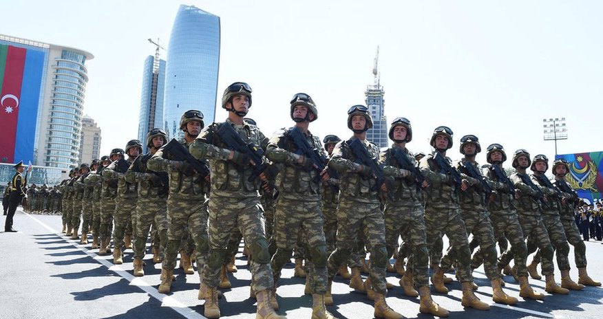 Азербайджанские военнослужащие отправились в Москву Азербайджанские военнослужащие отправились в Москву