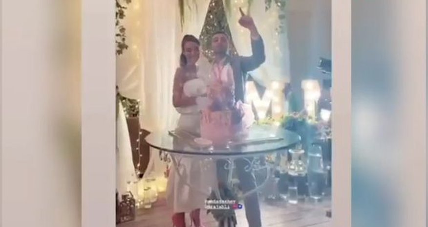 Hadı Rəcəblinin nəvəsinin nikah mərasimi ilə bağlı ailə üzvü danışdı - YENİLƏNİB + VİDEO Hadı Rəcəblinin nəvəsinin nikah mərasimi ilə bağlı ailə üzvü danışdı - YENİLƏNİB + VİDEO