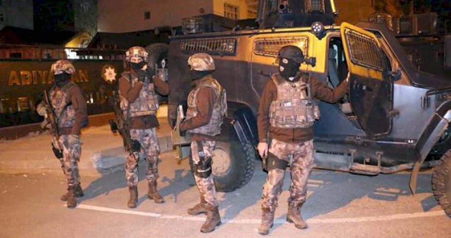 İŞİD üzvü İstanbulda saxlanıldı - Terror aktı hazırlayırmış İŞİD üzvü İstanbulda saxlanıldı - Terror aktı hazırlayırmış
