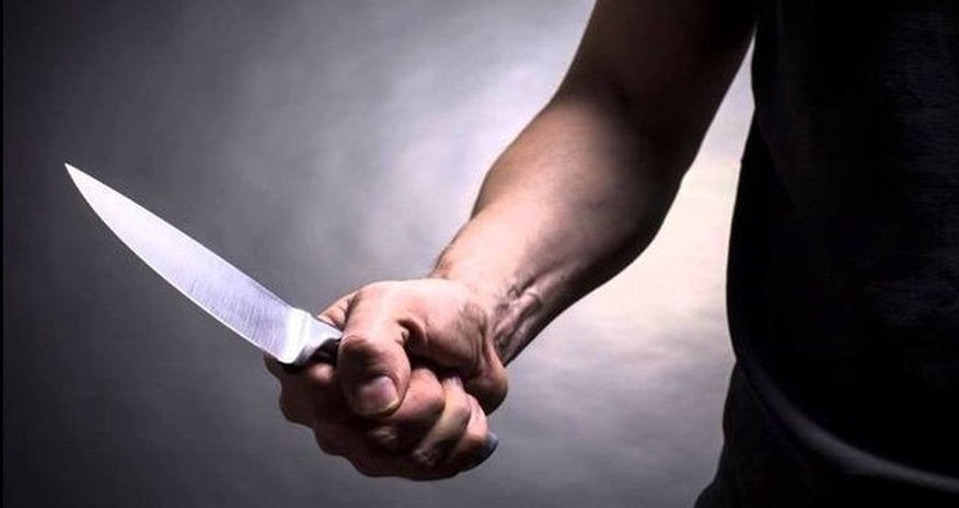 Şəmkirdə sakin qonşusunu bıçaqladı Şəmkirdə sakin qonşusunu bıçaqladı